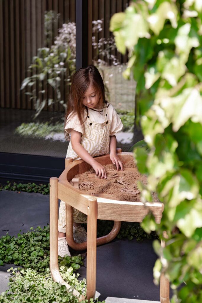 Oak Learning Station