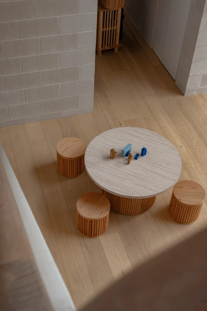 Travertine Fluted Round Table
