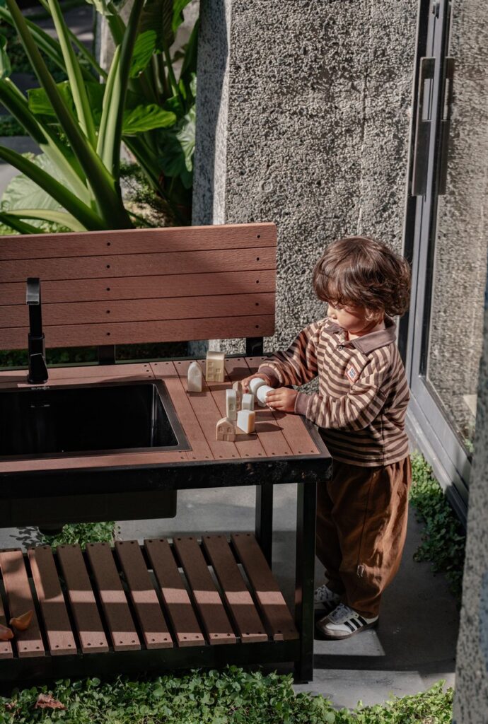 Jarrah Outdoor Mud Kitchen