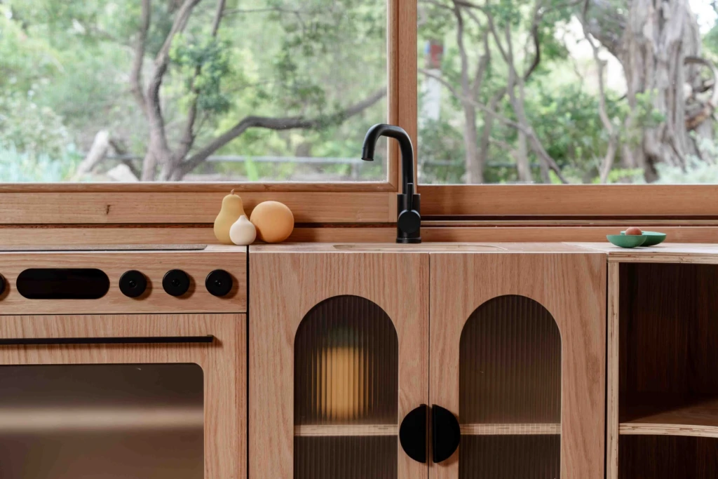 Oak Fluted Sink