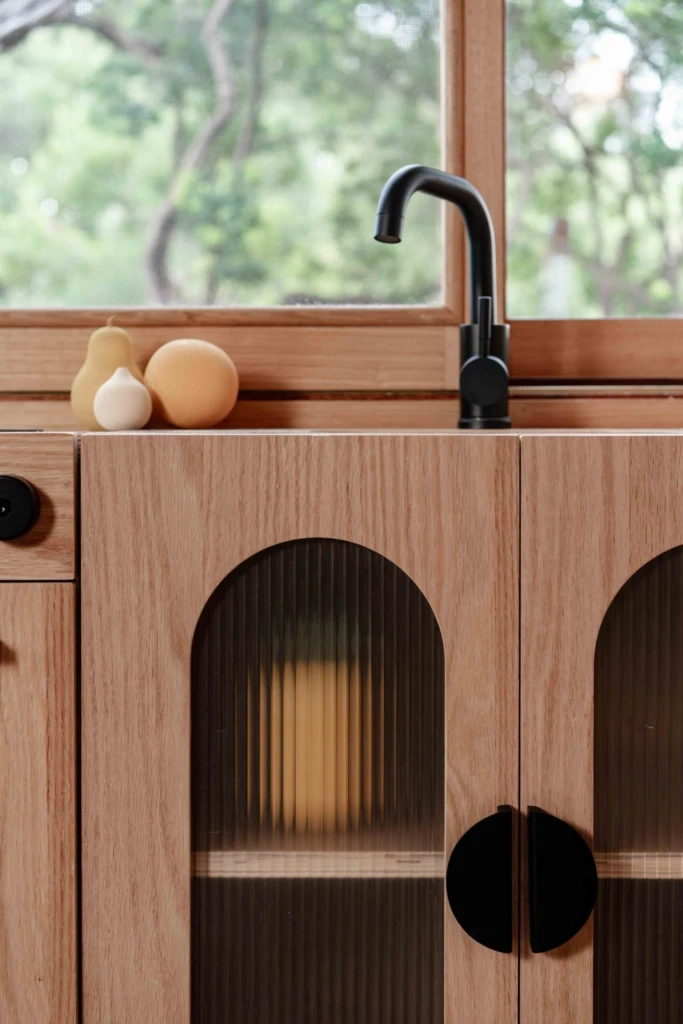 Oak Fluted Sink