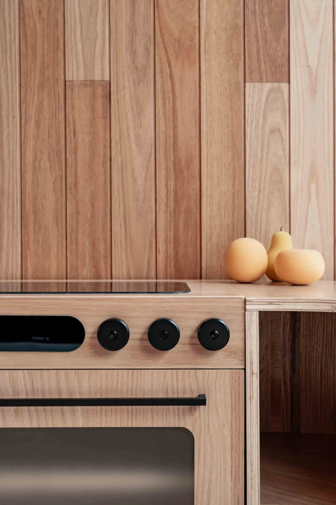 Oak Fluted Oven