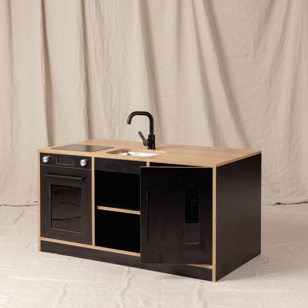Kitchenette Kinder, Black