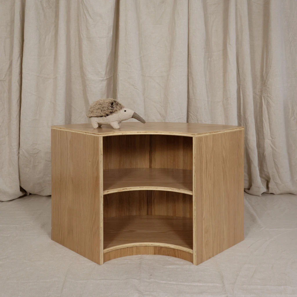 Oak Fluted Corner