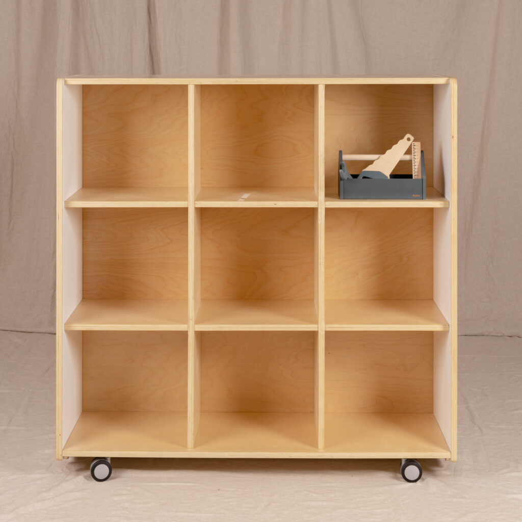 9 Hole Cubby, White and Natural