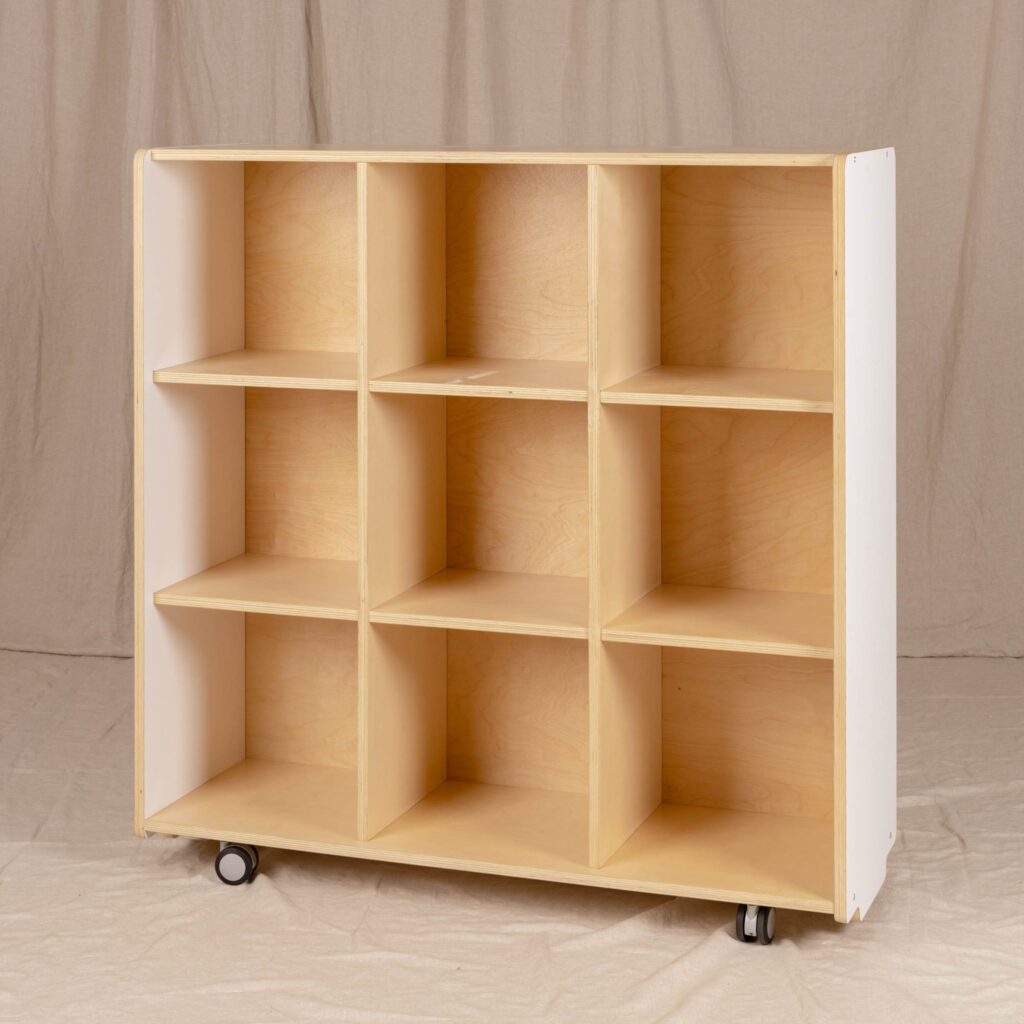 9 Hole Cubby, White and Natural