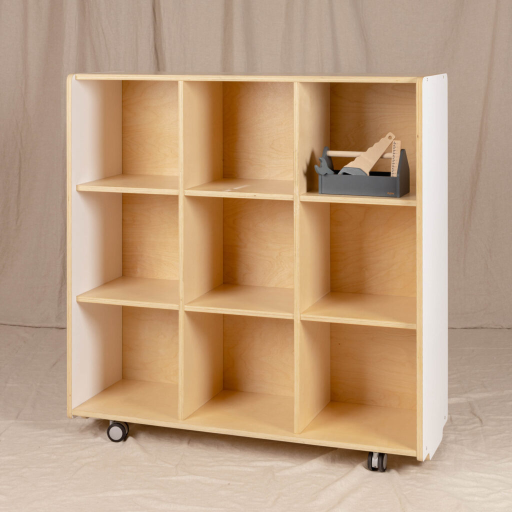 9 Hole Cubby, White and Natural